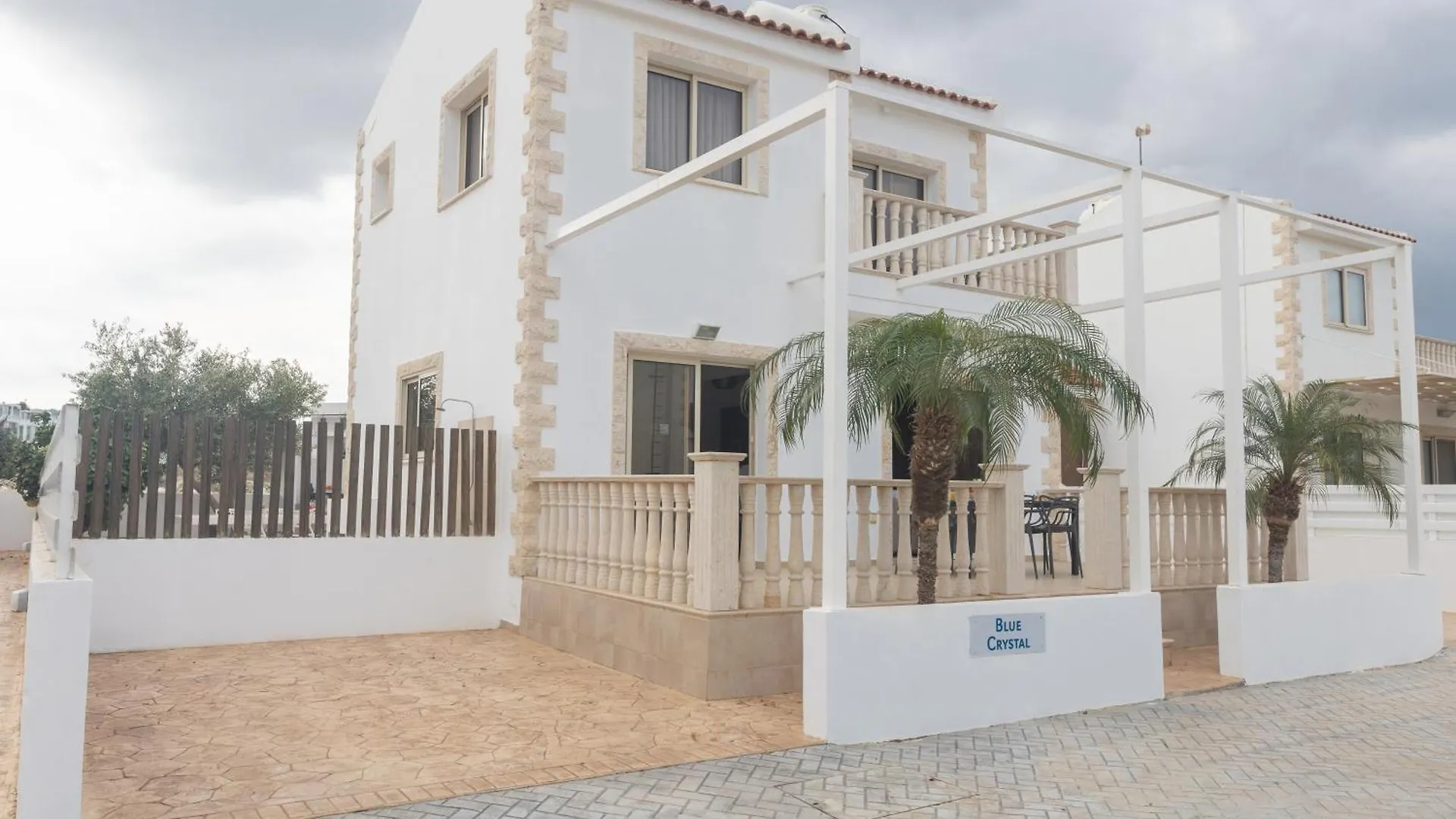 וילה הוילה פרוטאראס Blue Crystal Seaview