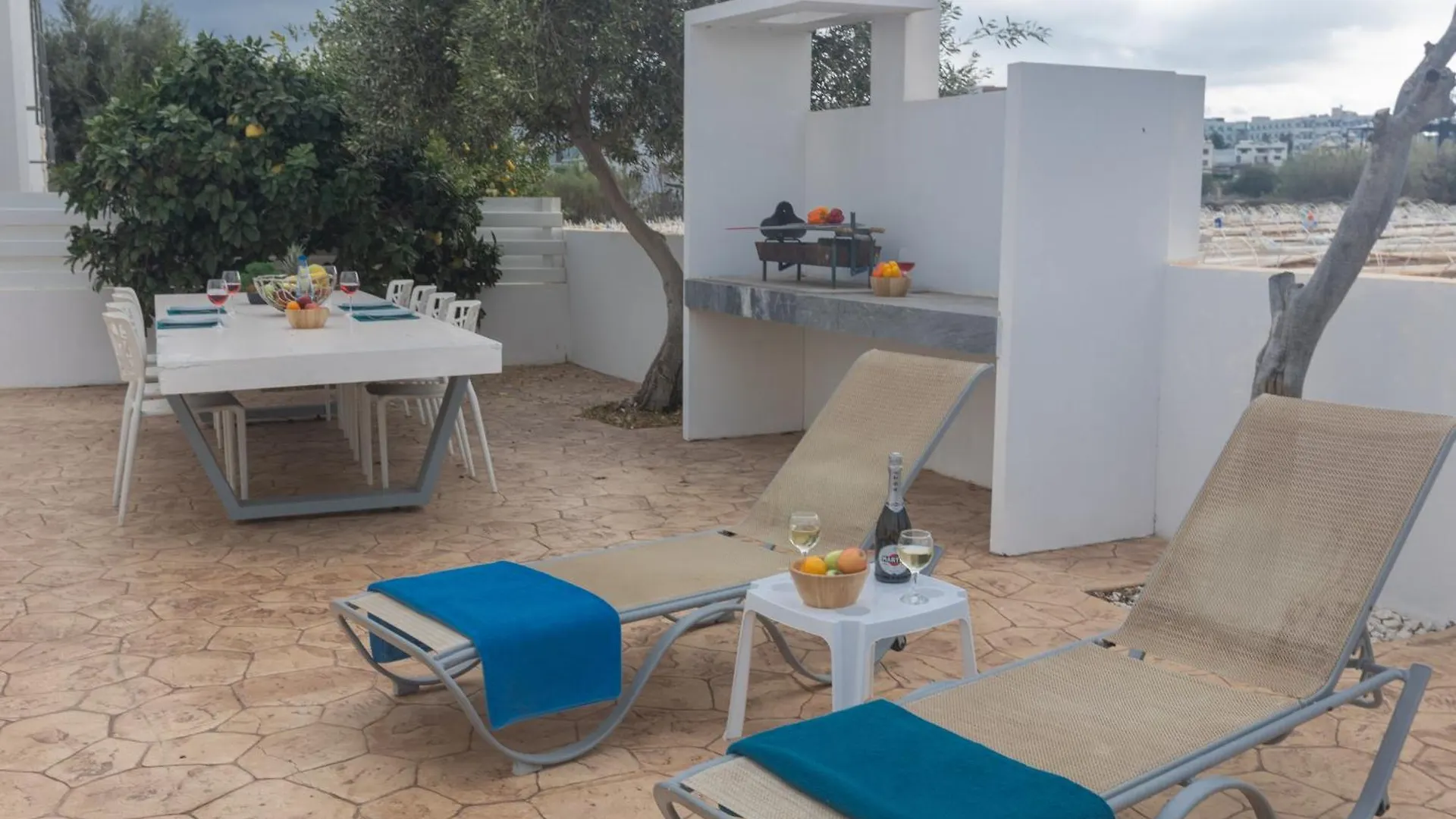הוילה פרוטאראס Blue Crystal Seaview
